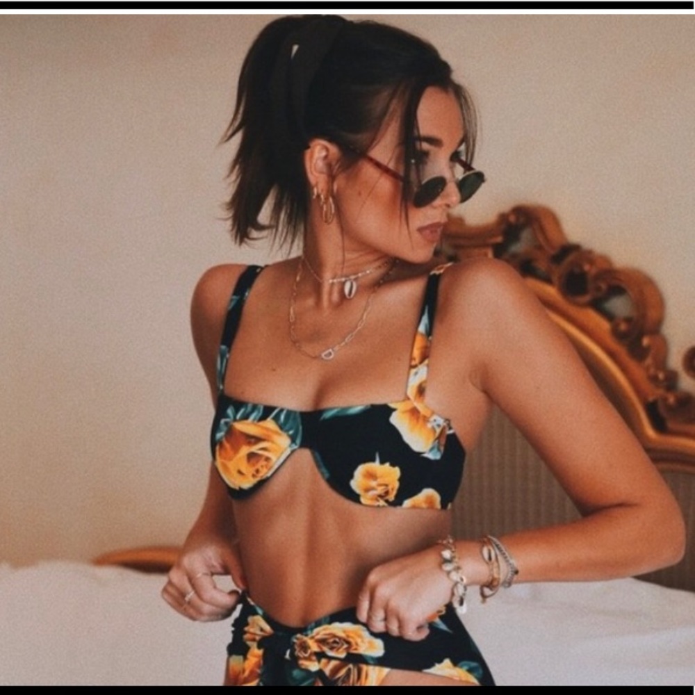 Weworewhat x onia - Sorrento top, Sardinia bottom bikini, XS